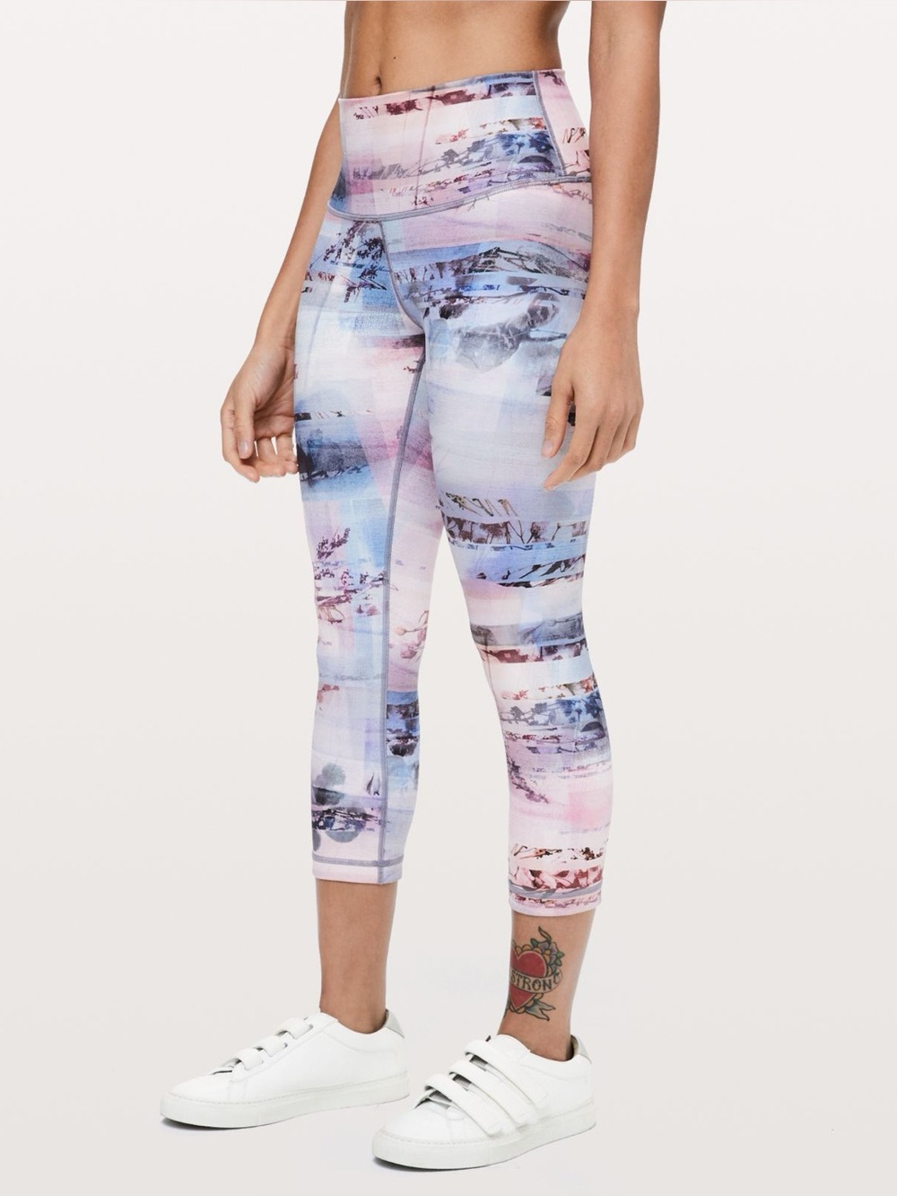 Lululemon Wunder Under HR 7/8 Size 8